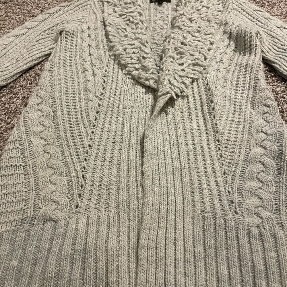 Sweater - Picture 2 of 6